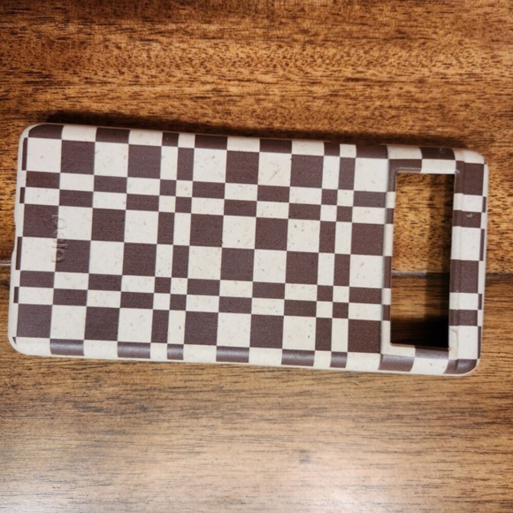 New Pela Case Google Pixel 6 Brown Cream Checkered Compostable Phone Cover - Picture 2 of 7